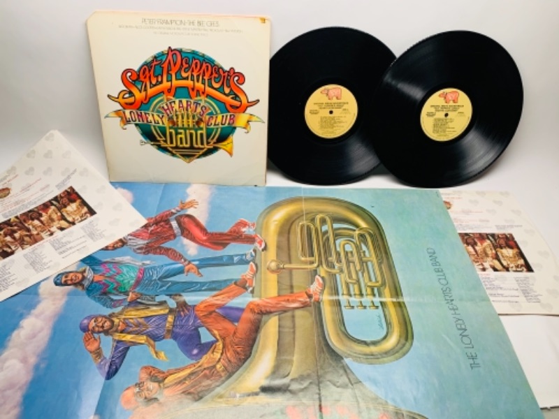 Photo 1 of 1978 sgt.  peppers lonely hearts club band motion picture soundtrack Vinyl 33 rpm record set with poster in plastic sleeve cover and record in great condition for age 