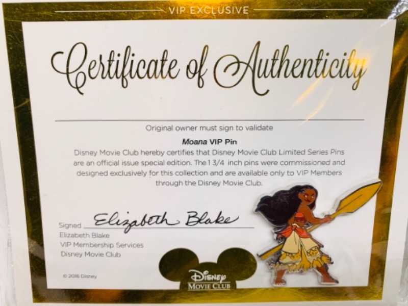 Photo 3 of 766376… Disney movie club beauty and the beast and Moana  pins with COAs in packages