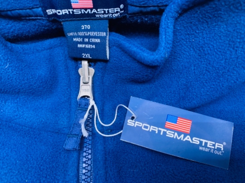 Photo 2 of 384…sportsmaster pullover size 2xl