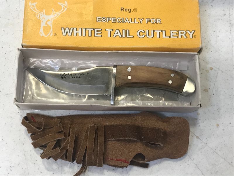 Photo 1 of 395…white tail cutlery hand made hunting knife with real leather sheath 