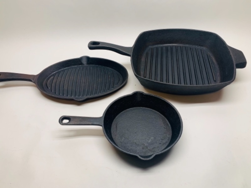 Photo 2 of 418…cast iron pans