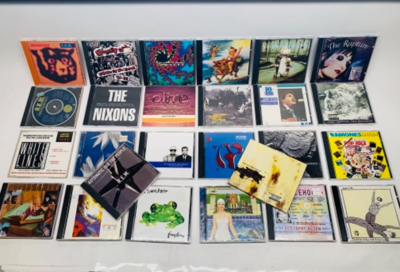 Photo 2 of 421…26 music cd’s