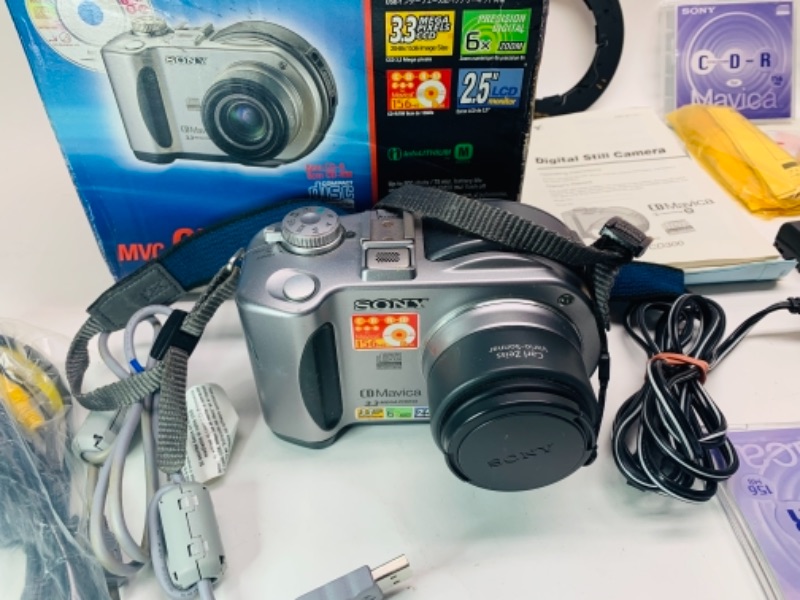 Photo 3 of 456…Sony cd mavica digital recordable camera with accessories and box