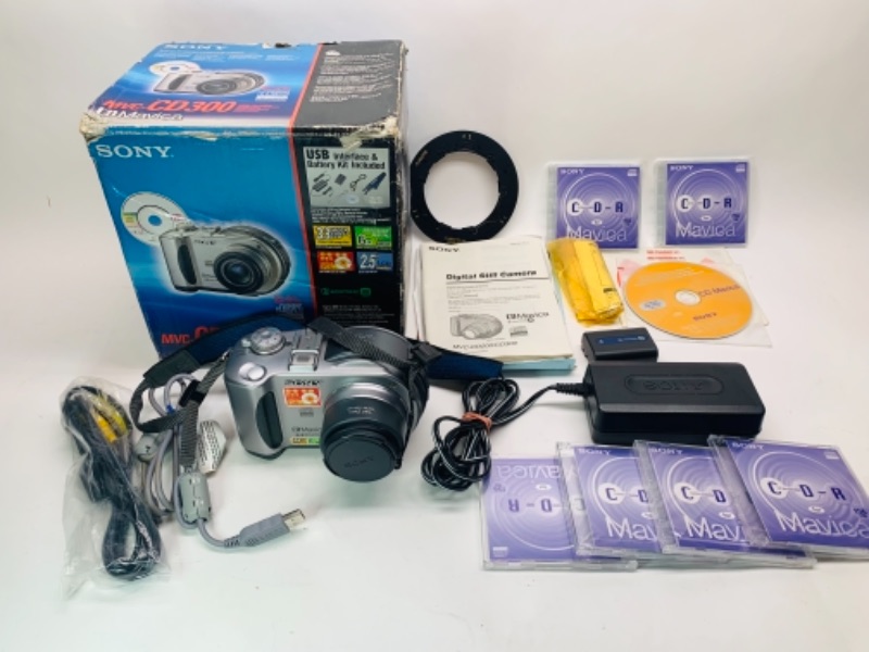 Photo 1 of 456…Sony cd mavica digital recordable camera with accessories and box