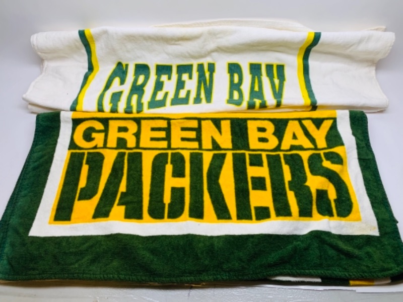 Photo 1 of 471…2 Green Bay Packers beach towels 