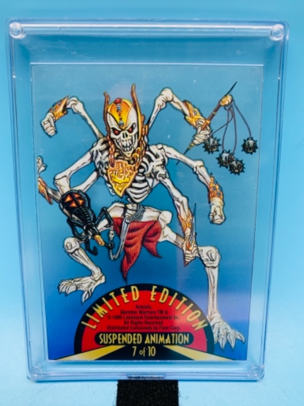 Photo 1 of 766537…fleer ultra skeleton warriors aracula limited edition card 7 in hard plastic case 