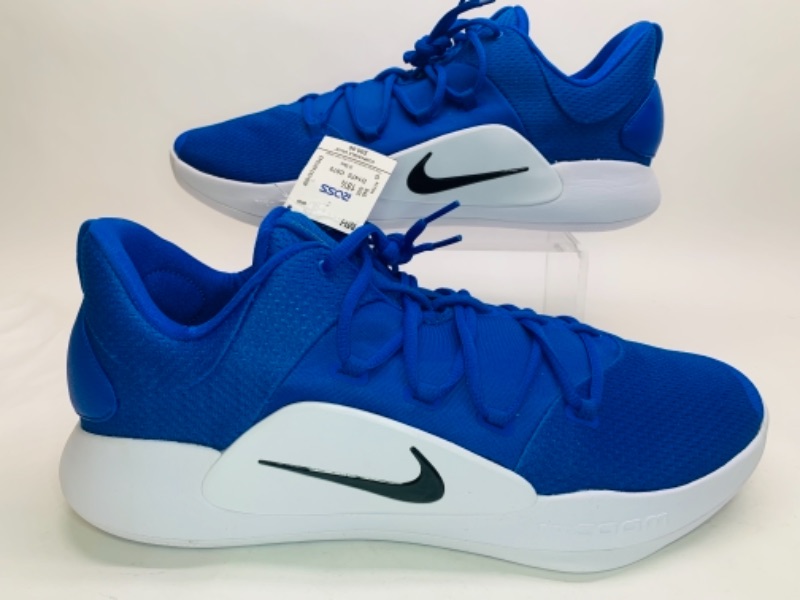 Photo 1 of 766554…Nike zoom sneakers size 15.5
