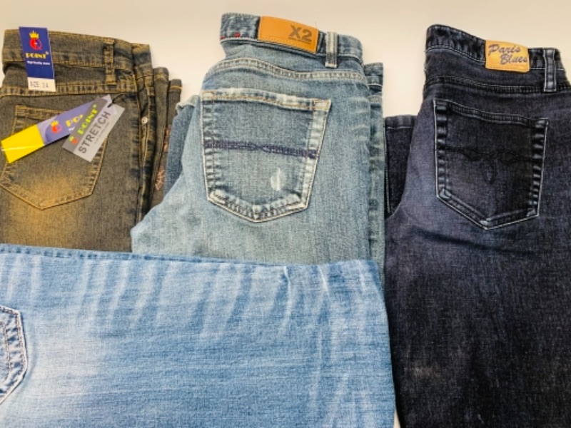 Photo 3 of 766560…5 pairs girls jeans size 1-4 used and new