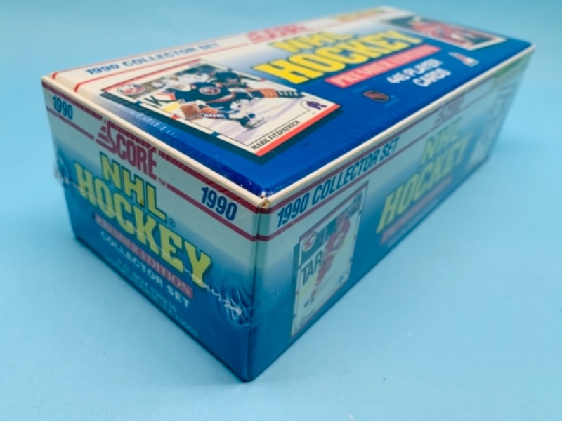 Photo 2 of 766617… sealed score 1990 hockey player cards