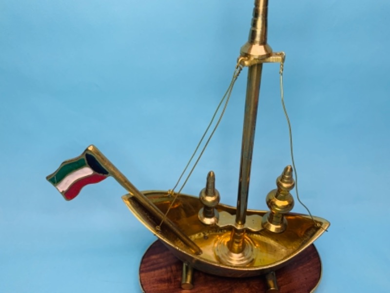 Photo 3 of 674…rare vintage brass and wood Kuwait ship with flag
