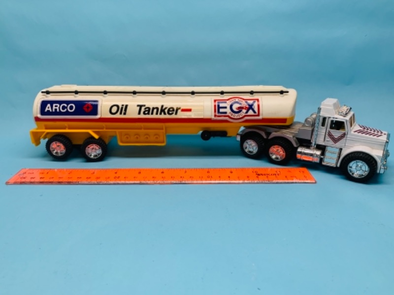 Photo 1 of 766697…vintage 16 inch plastic tanker truck 