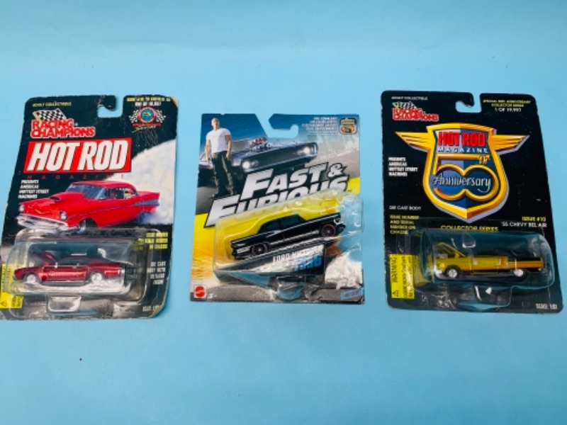 Photo 1 of 766708…larger die cast cars in original packages 