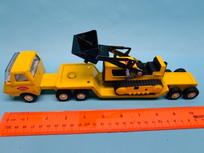 Photo 3 of 766718…vintage 11 inch tonka truck, trailer, and loader