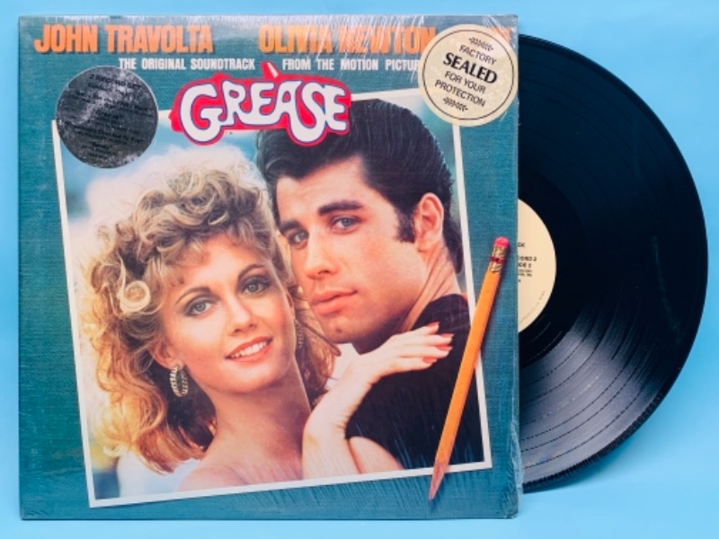 Photo 2 of 766743…1978 grease soundtrack vinyl set in great condition for age in plastic sleeve 