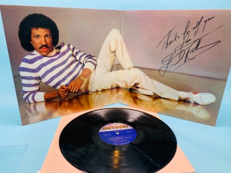Photo 2 of 766753…Lionel Richie vinyl good condition for age in plastic sleeve 