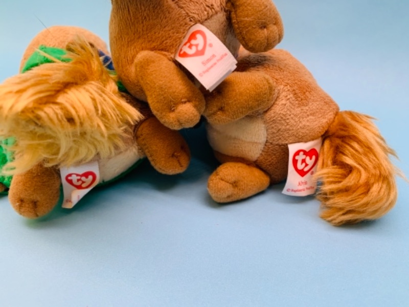 Photo 2 of 766838…Alvin and the chipmunks ty beanie babies 