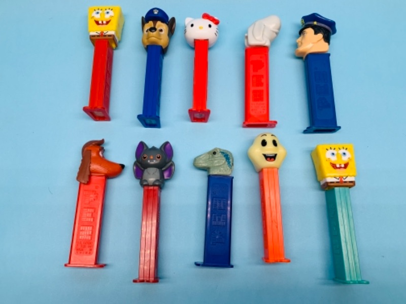 Photo 1 of 766847…10 pez dispensers 