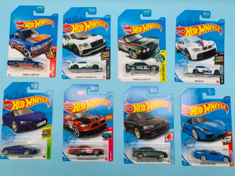 Photo 1 of 766880…8 hot wheels die cast cars in original packages 
