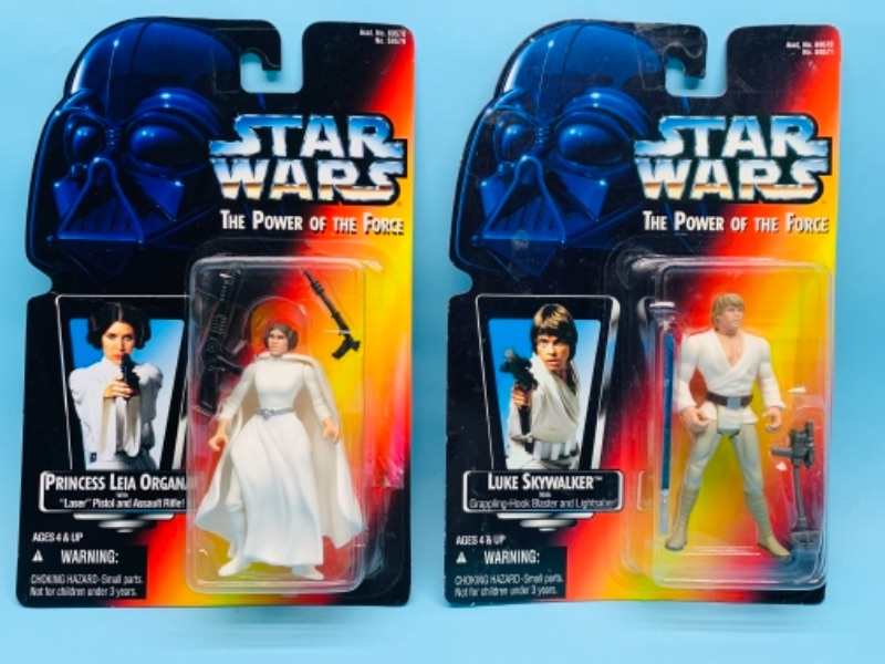 Photo 1 of 766894…2 Star Wars the power of the force figures in original packages