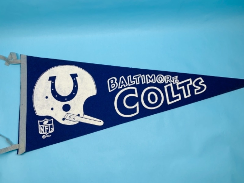 Photo 1 of 766908…vintage 1967 Baltimore Colts pennant