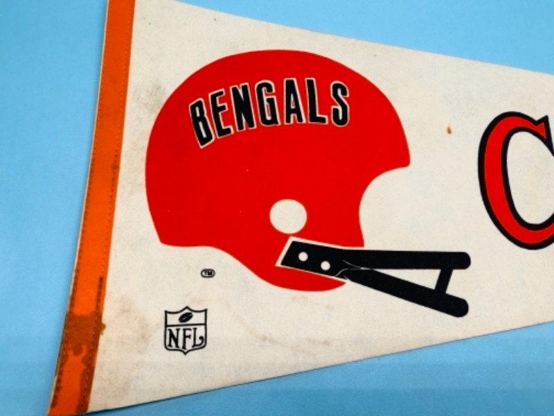 Photo 2 of 766909…vintage Cincinnati Bengals pennant
