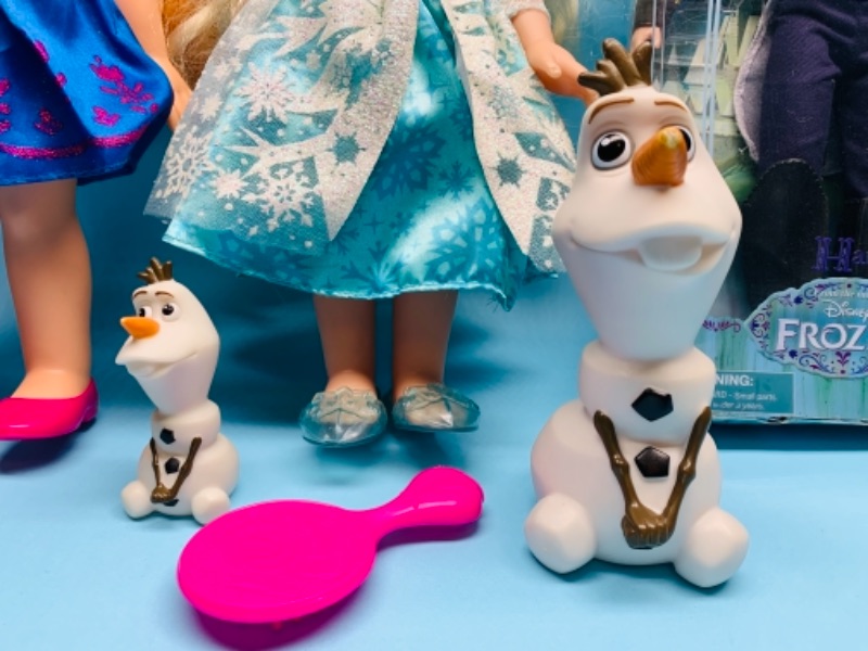 Photo 2 of 766930…3 large Disney frozen dolls and 2 snowmen figures 