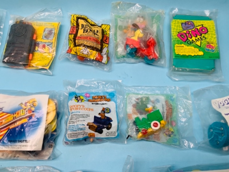 Photo 6 of 766962…15 vintage McDonald’s toys in packages 
