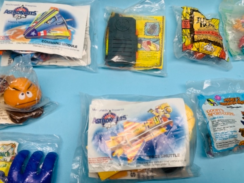 Photo 4 of 766962…15 vintage McDonald’s toys in packages 