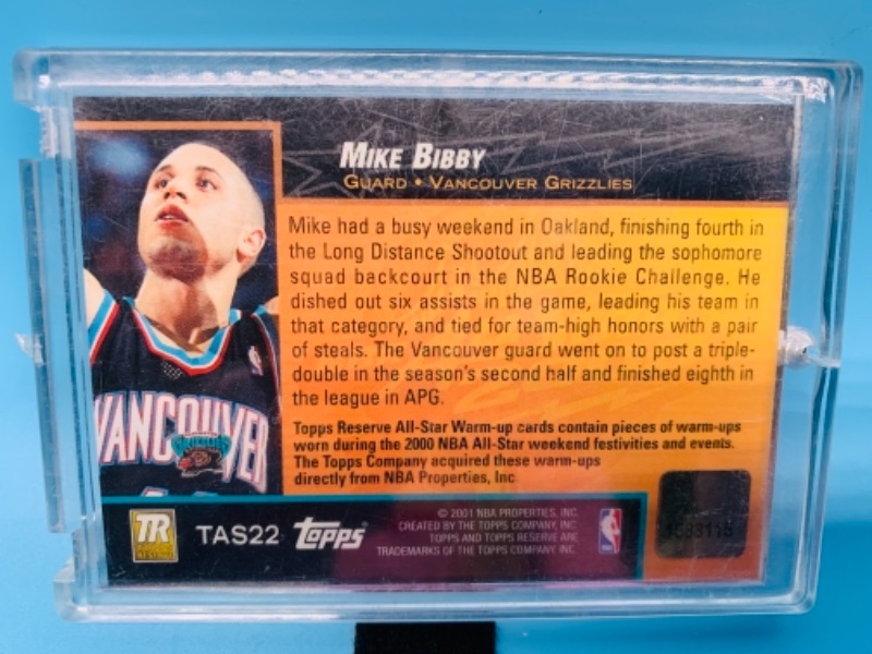 Photo 2 of 767021…topps 2001 mike bibby card TAS22 card in hard plastic case 