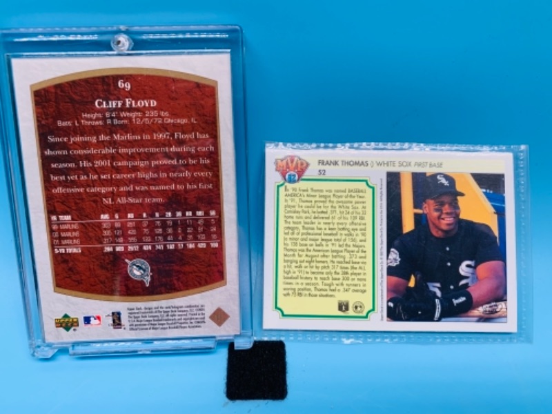 Photo 2 of 767028…2 frank Thomas cards in plastic 
