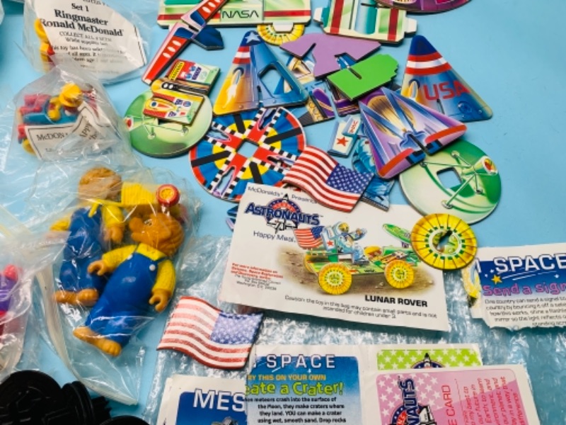 Photo 7 of 767044… vintage McDonald’s circus parade in packages and astronauts happy meal sets 