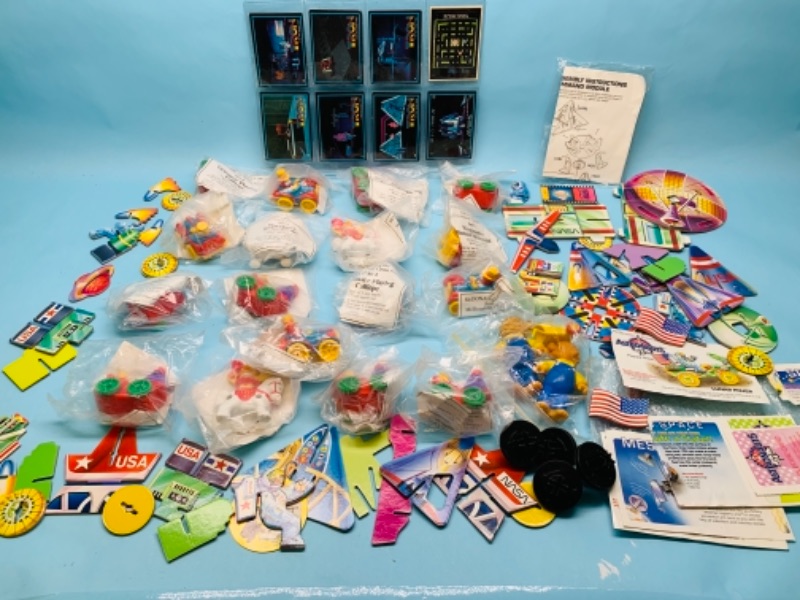 Photo 1 of 767044… vintage McDonald’s circus parade in packages and astronauts happy meal sets 