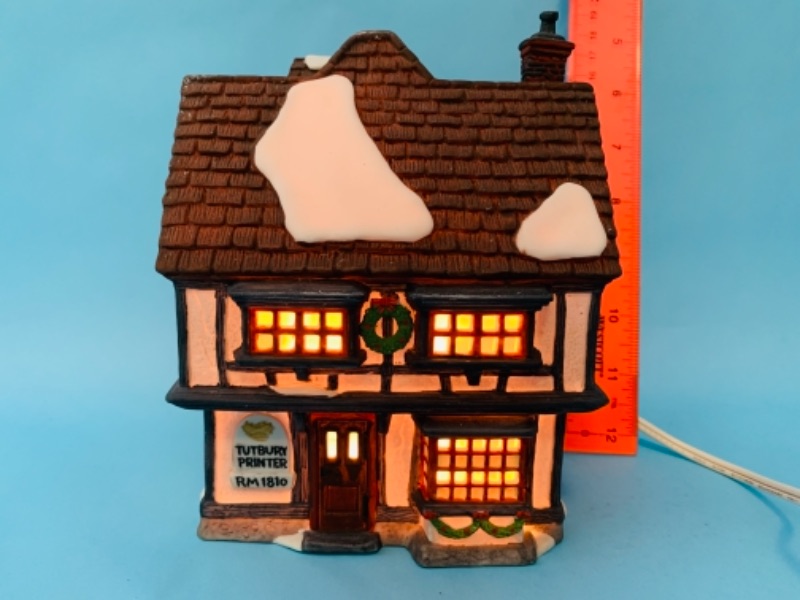 Photo 2 of 767188… dept 56 Heritage Village collection dickens Village series TUTBURY printer hand painted lighted porcelain with box