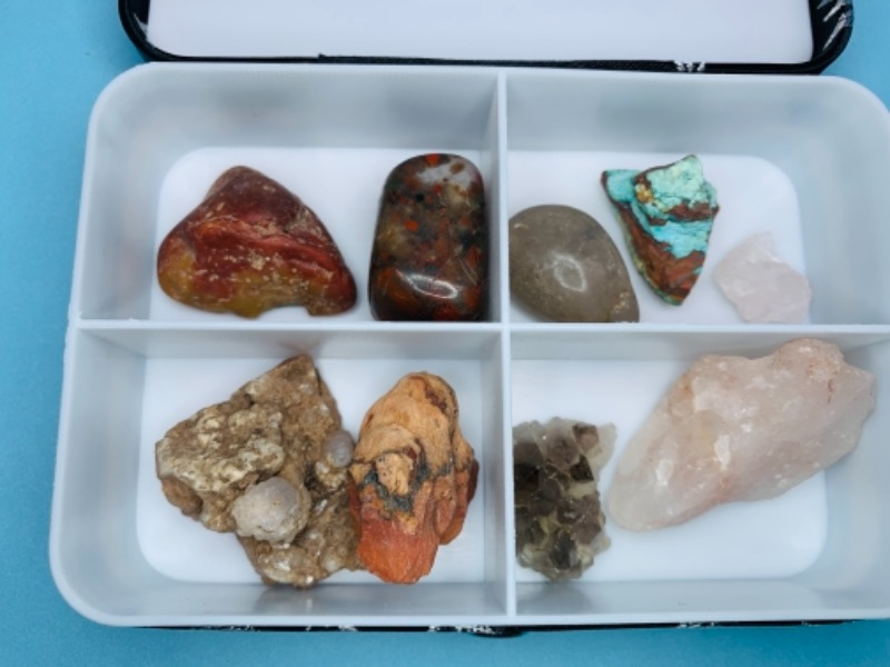 Photo 3 of 767204…4 trinket cases filled with collectible geode, crystals, and polished rocks 