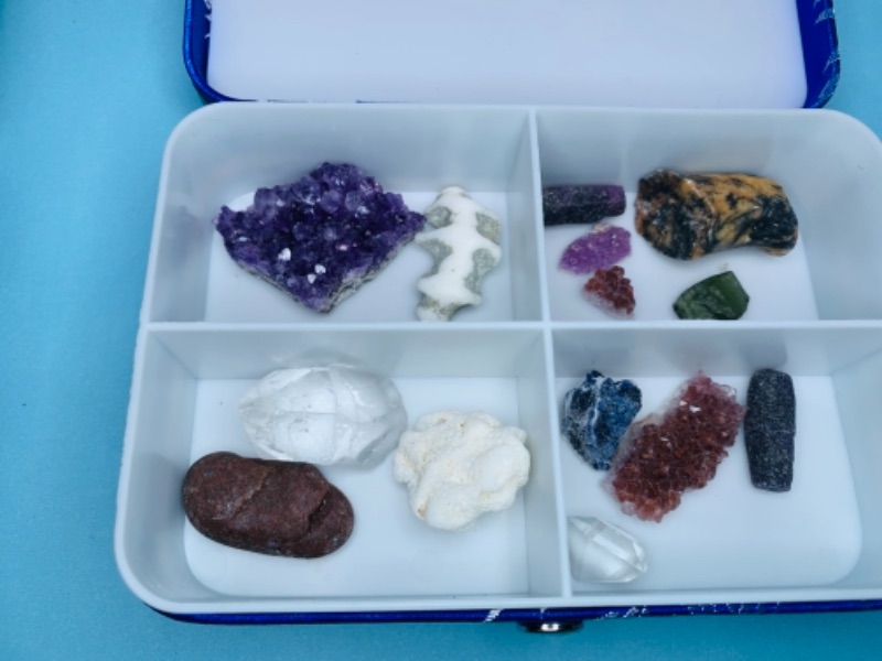 Photo 4 of 767204…4 trinket cases filled with collectible geode, crystals, and polished rocks 