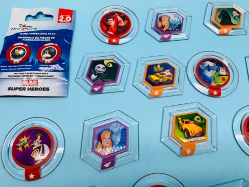 Photo 3 of 767218…28 Disney infinity power discs 