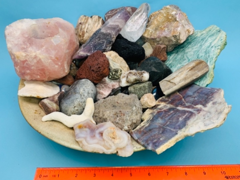 Photo 1 of 767224…bowl of collectible geode and crystal rock formations 