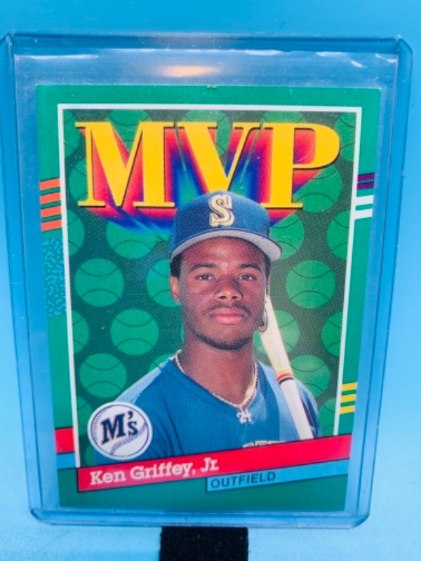 Photo 1 of 767270…1990 Leaf error card ken Griffey Jr.  card 392 missing . After inc in hard plastic case 