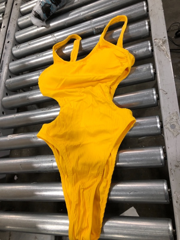 Photo 1 of CUPSHE Women's Ribbed Yellow Cut Out Scoop Back One Piece Swimsuit XS
