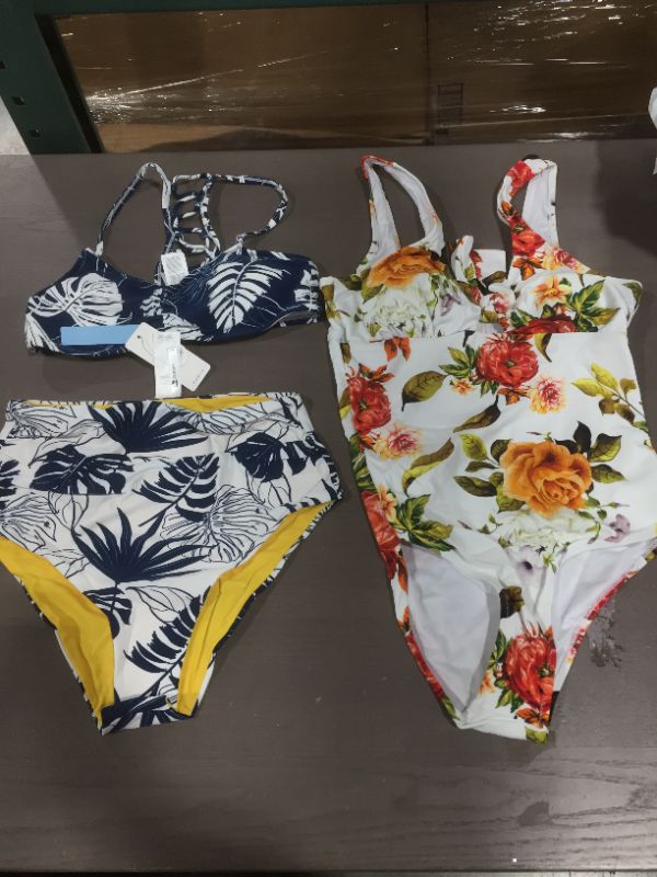 Photo 2 of (2 pack) cupshe womens bikini's (S)