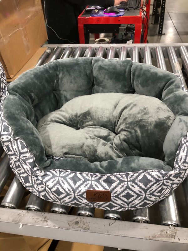 Photo 2 of Bedsure Small Dog Bed for Small Dogs Washable - Cat Bed for Indoor Cats, Round Super Soft Plush Flannel Puppy Beds, Slip-Resistant Oxford Bottom, Coin Print Grey
