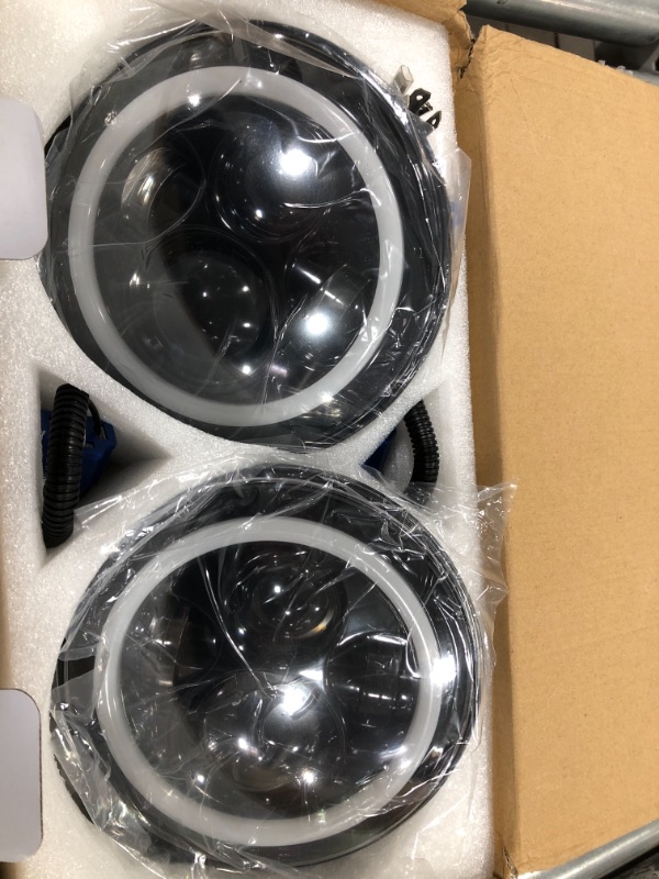 Photo 2 of 7 Inch 80W Jeep Halo Headlights With DRL For 1997-Later Jeep Wrangler
