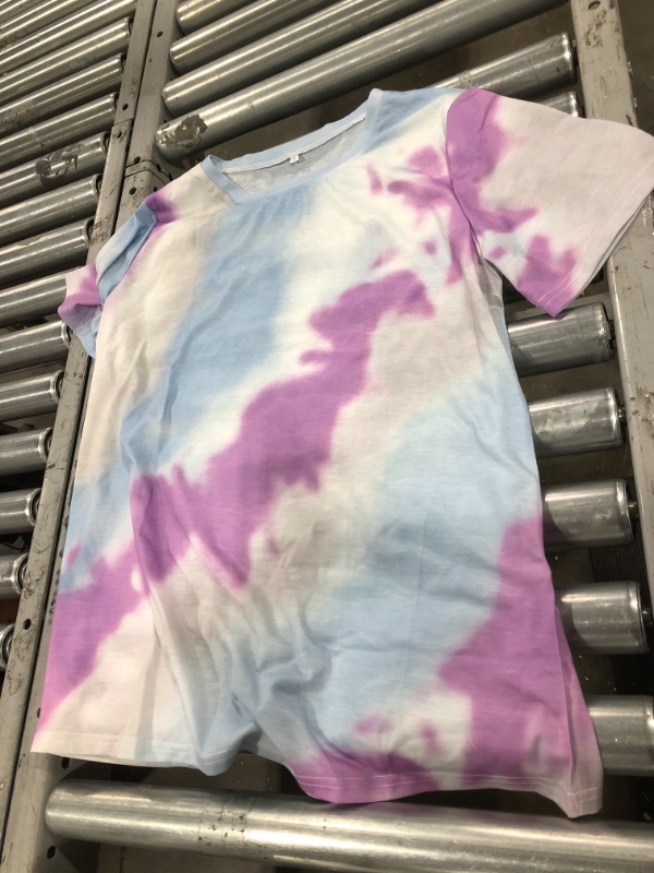 Photo 1 of 4XL multi color shirt