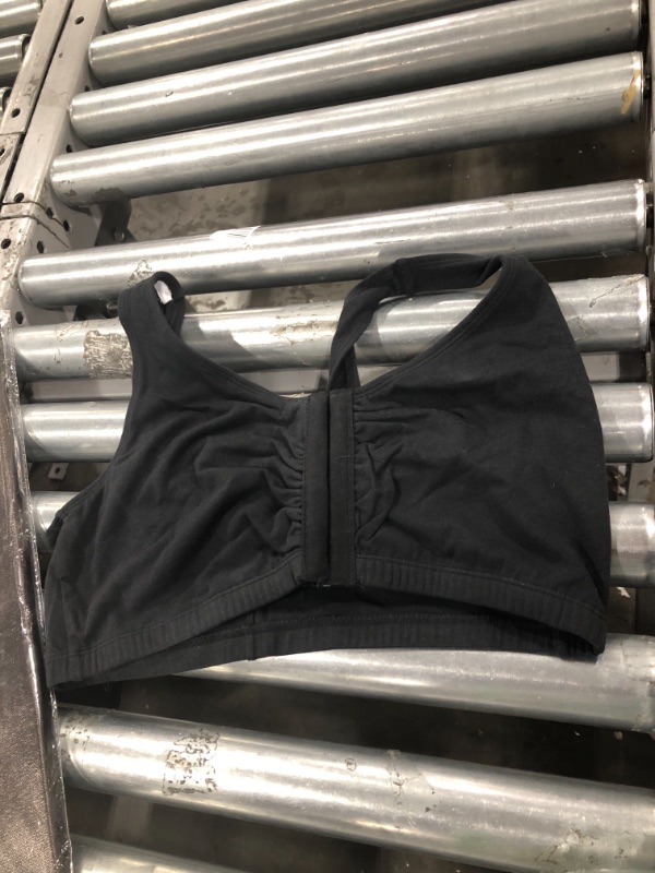 Photo 3 of Black apron, grip gloves, 42 Sports bra
