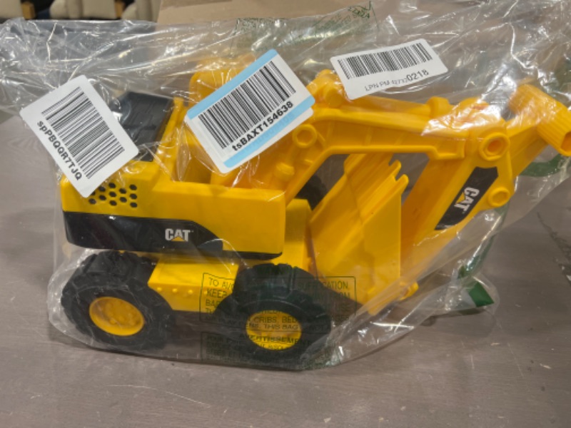 Photo 2 of CatToysOfficial Cat Construction Fleet Toy Excavator
