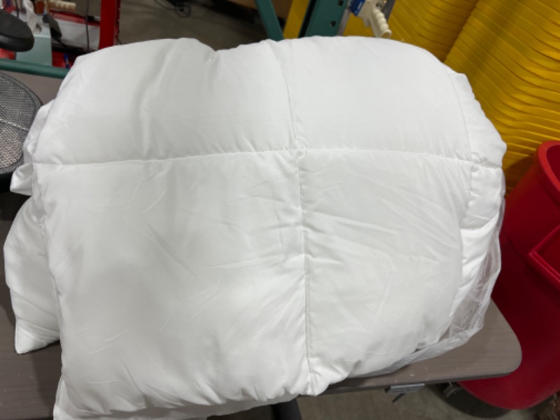 Photo 2 of COMFORTER KING 90IN X 102