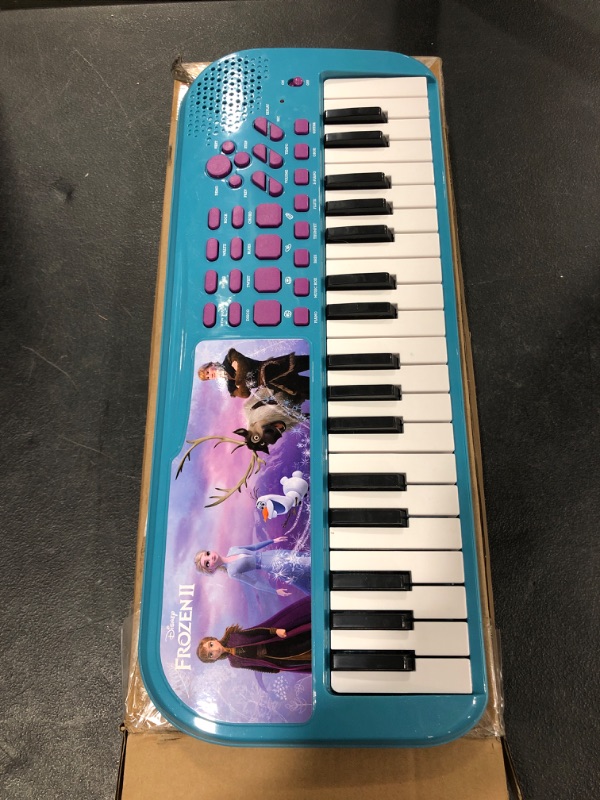 Photo 2 of First Act Discovery Frozen 2 Keyboard
