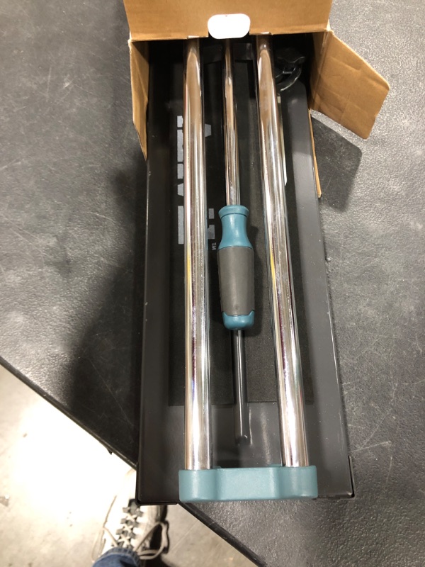 Photo 1 of Anvil 14 Inch Tile Cutter