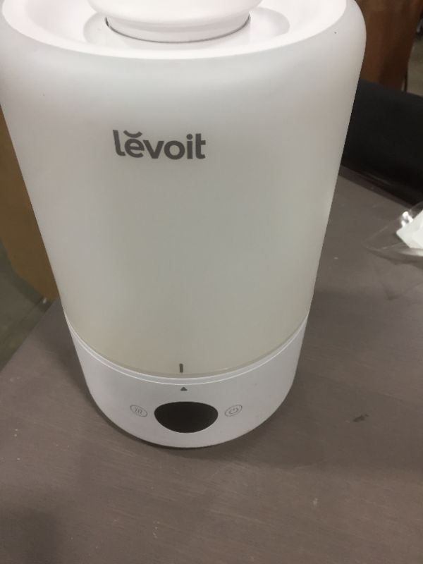 Photo 1 of Levoit Aromatherapy air purifier