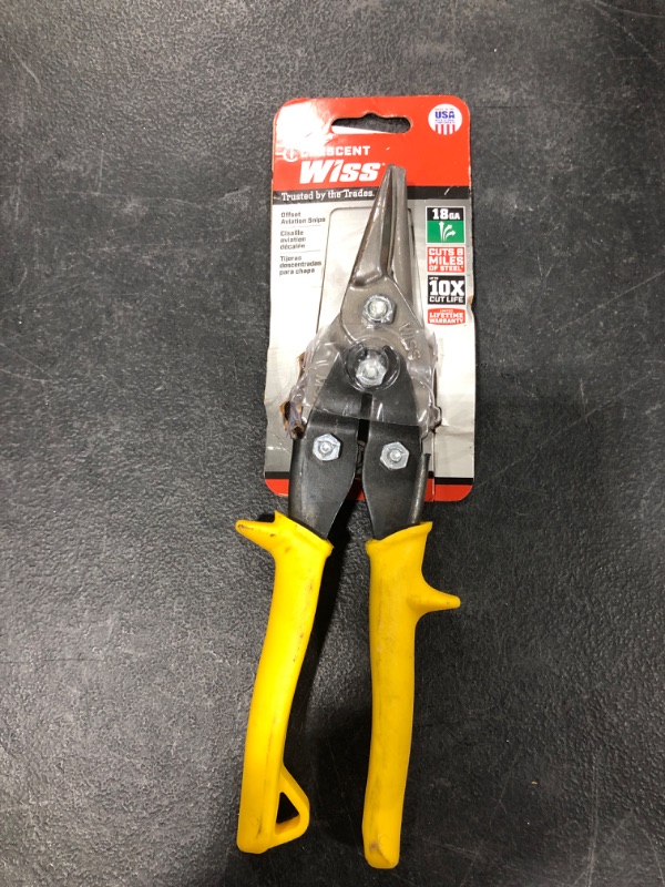 Photo 2 of Crescent Wiss 9-3/4 Inch MetalMaster Compound Action Snips - Straight, Left and Right Cut - M3R
